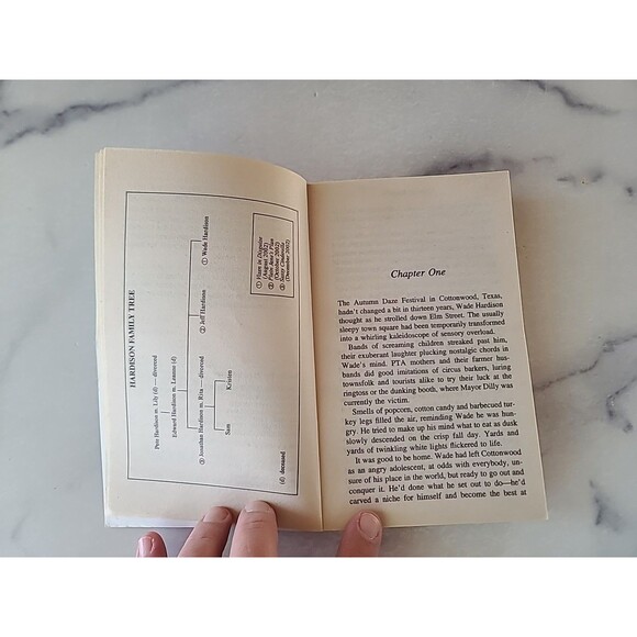 Vixen In Disguise By Kara Lennox Paperback - Picture 5 of 10